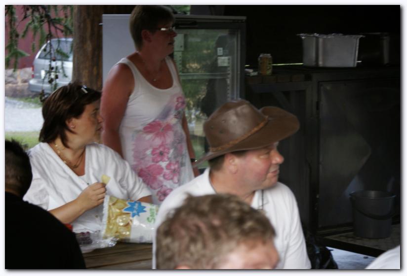 802x537 pixels (46K)